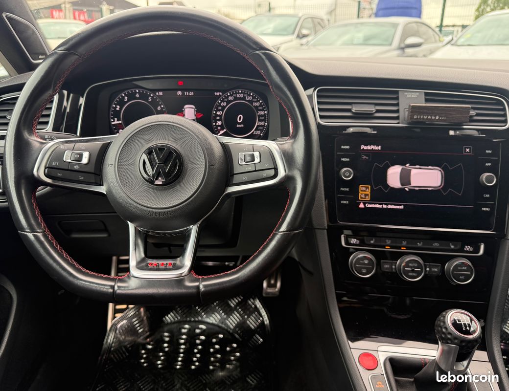 VOLKSWAGEN GOLF GTI 2.0 TSI EVO 245CH PERFORMANCE - CAMERA DE RECUL - REGULATEUR / LIMITEUR - SIEGES CHAUFFANTs (image 15)