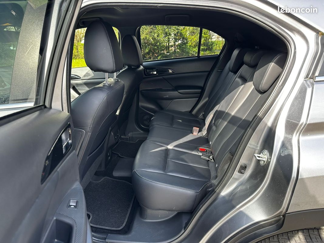 Mitsubishi Eclipse Cross 2.4 PHEV TWIN MOTOR 4WD INSTYLE (image 4)