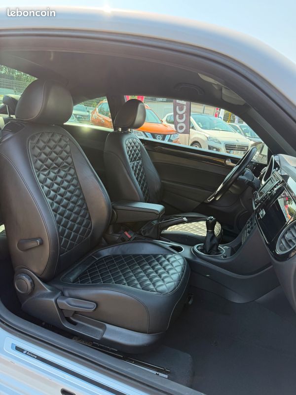 Volkswagen BEETLE COCCINELLE 2.0 TDI 110ch Couture (image 4)