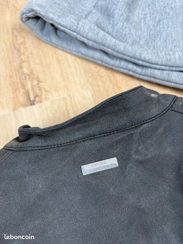 Blouson motard gris Kaporal taille L veste simili cuir et capuche amovible homme style (image 13)
