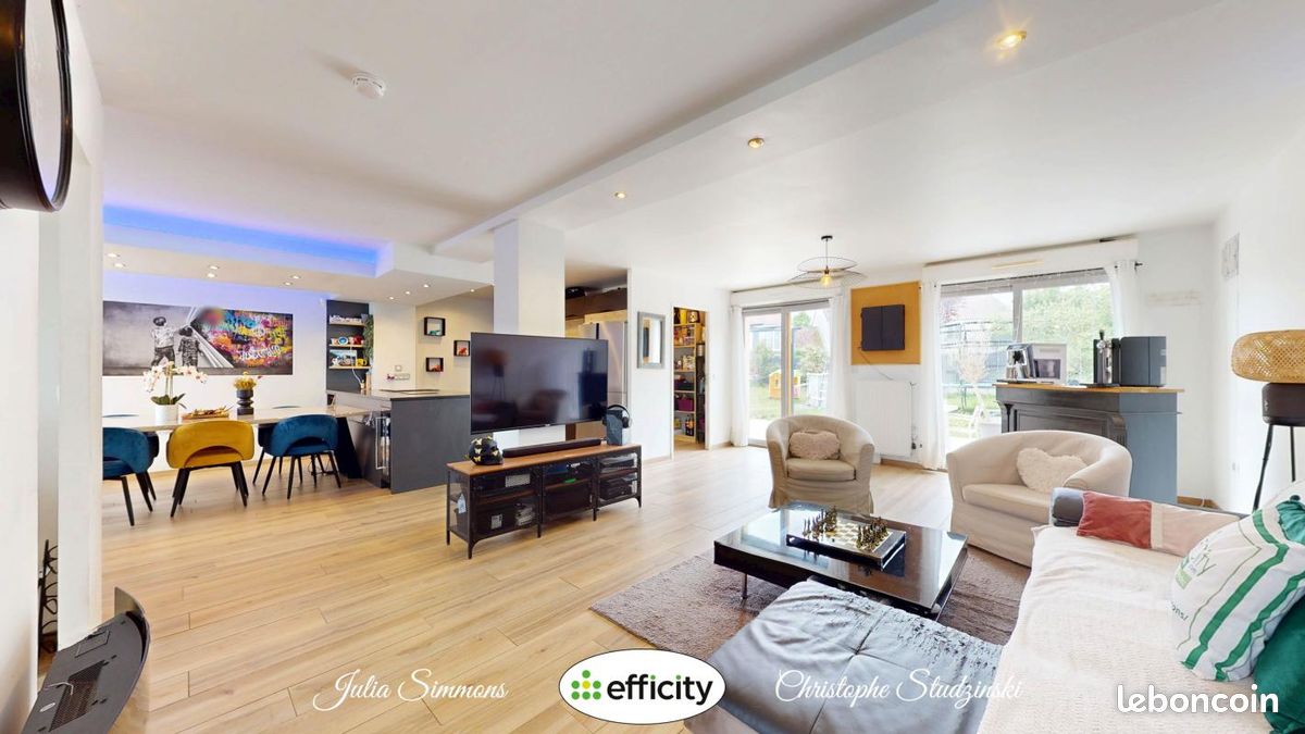 Maison 8 pièces 184 m² · à Maurepas · 184 m² · 609 000 €