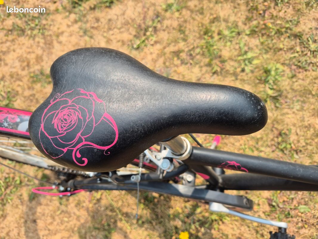 Vélo B twin 500 avec accessoires (image 6)