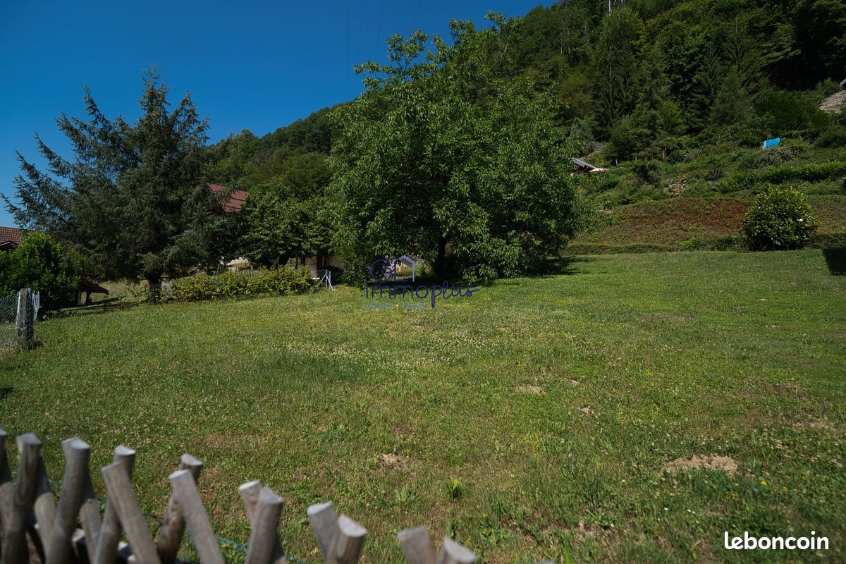 Terrain 514 m² · à Queige · 514 m² · 89 000 €