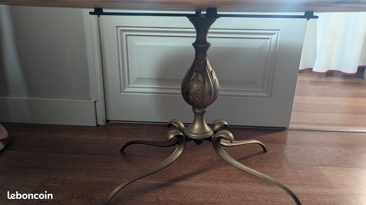 Table marbré (image 3)
