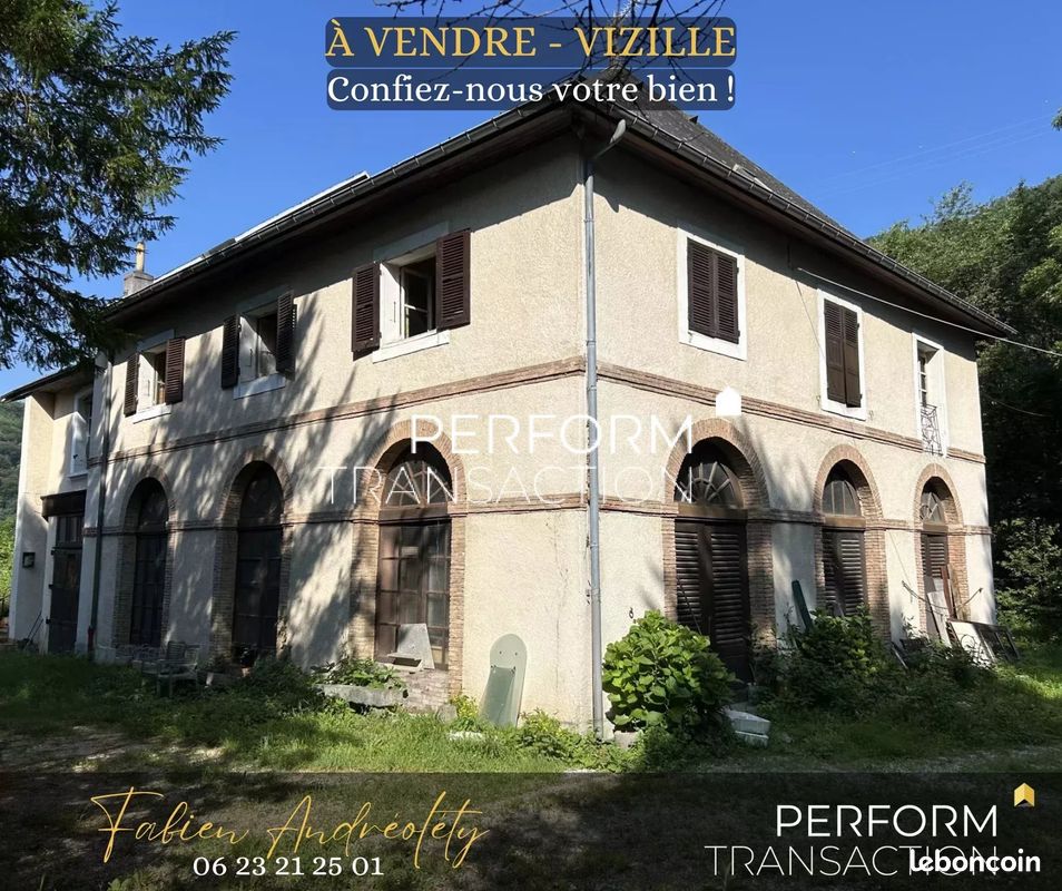 Maison 11 pièces 449 m² · à Vizille · 449 m² · 488 000 €