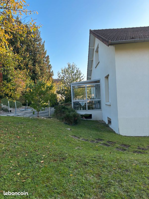 Maison 10 pièces 216 m² · à Abrest · 216 m² · 399 500 €