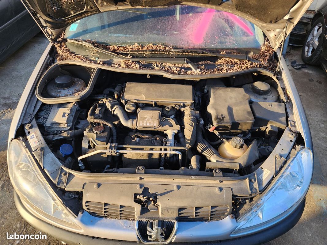 PEUGEOT 206 5 PORTES 1.4 HDi 70 CH POUR LES PIECES MSA 95 - Équipement auto