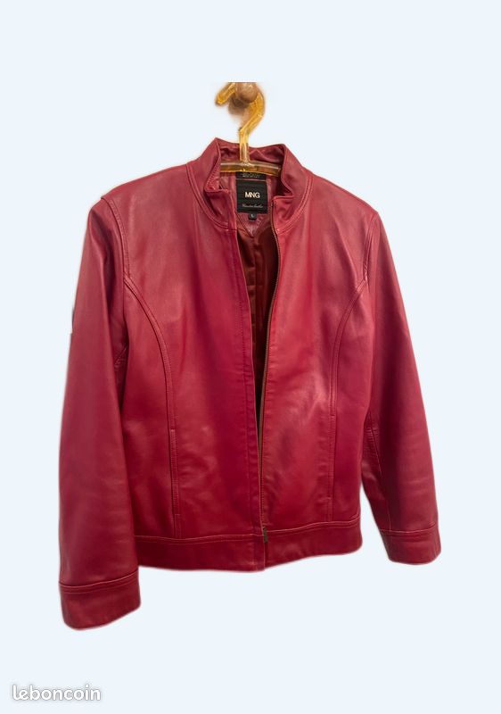 Veste en cuir rouge femme marque Mango Vêtements