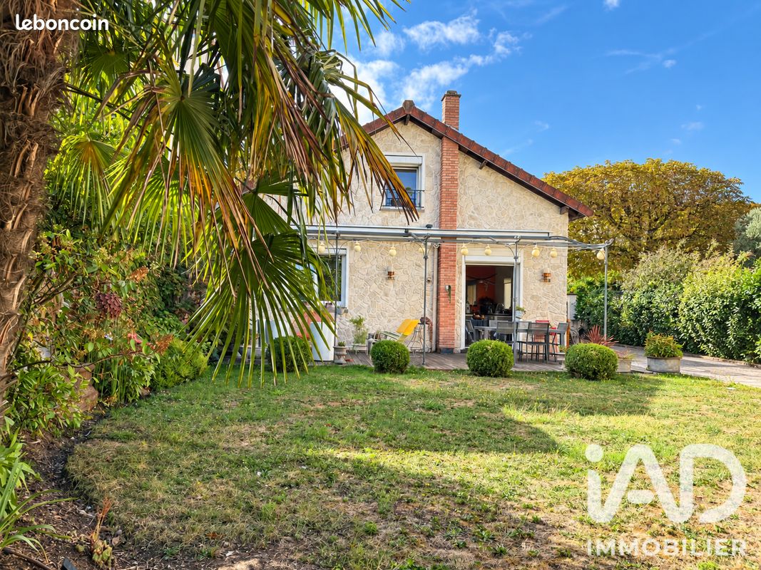 Maison 7 pièces 148 m² · à Saint-Maur-des-Fossés · 148 m² · 760 000 €