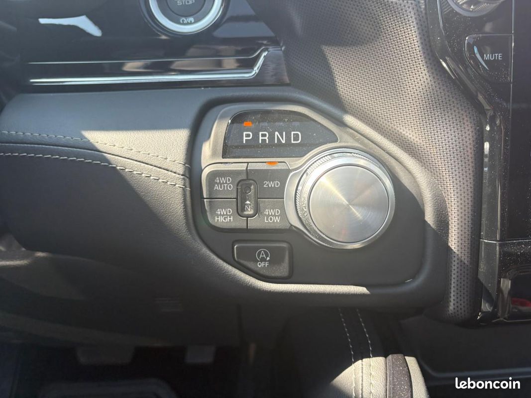 Dodge ram 1500 crew limited night edition rambox 2025 (image 27)