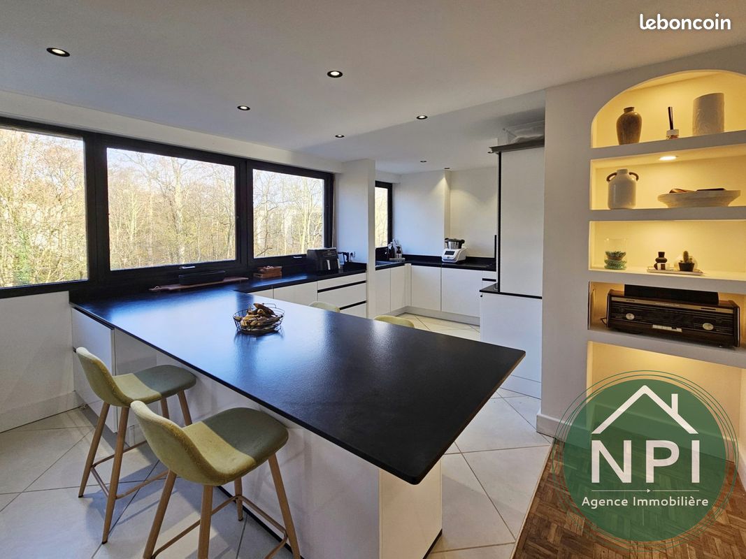 Appartement 6 pièces 120 m² · à Vaux-le-Pénil · 120 m² · 230 000 €
