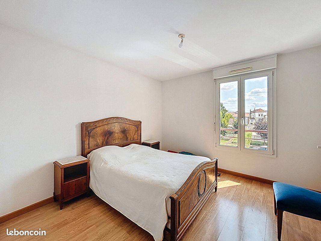 Appartement a louer chalons-en-champagne - 3 pièce(s) - 87 m2 - Surfyn