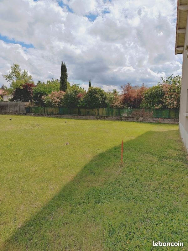 Terrain à bâtir · à Veauche · 142 000 €