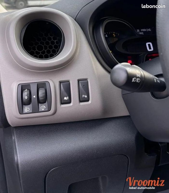 Renault Trafic COMBI 1.6 DCI 125 L1 ENERGY ZEN J (image 12)