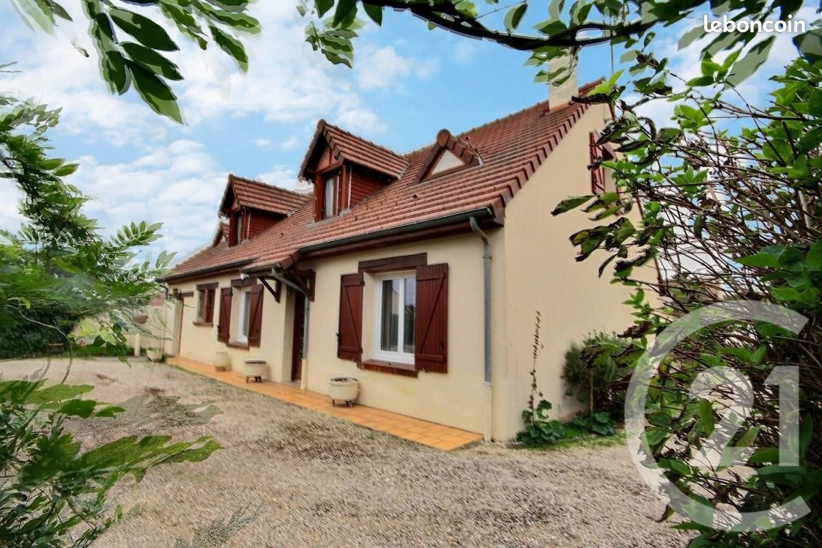 Maison 6 pièces 158 m² · à Montlivault · 158 m² · 215 000 €