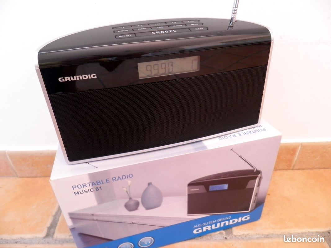 Radio portable GRUNDIG (image 2)