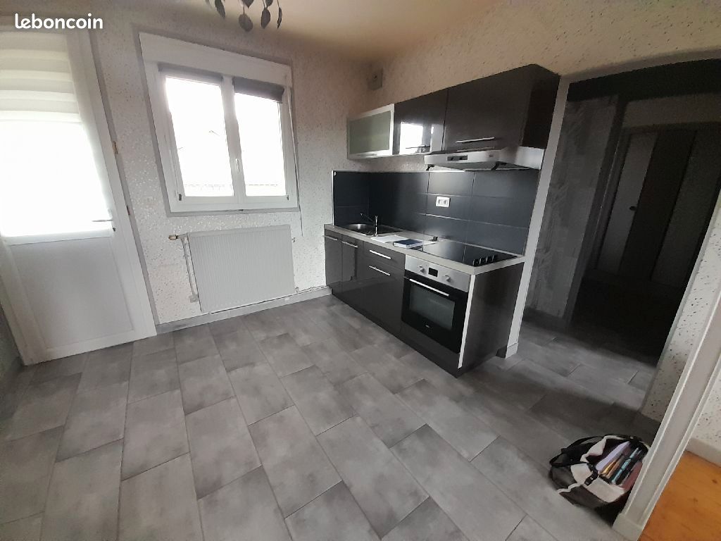 Appartement 2 pièces 44 m² · à Charmes · 44 m² · 475 €/mois