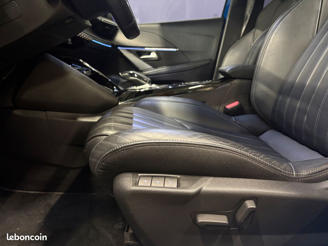 PEUGEOT 208 1.2 130ch GT - 2021 - CarPlay - Suivi complet - Boîte auto -Sièges électrique/Chauffant/Massant (image 9)