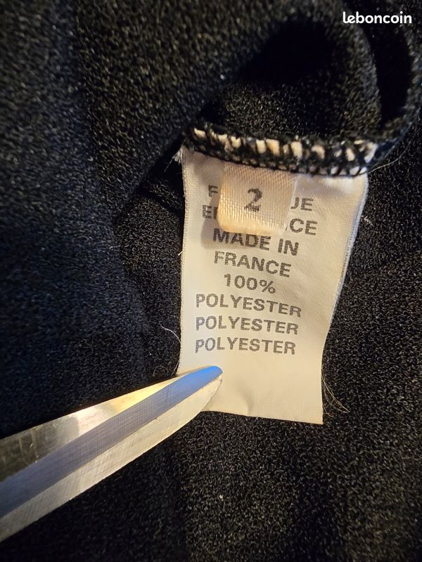 T38 Elégante petite ROBE noire (image 7)