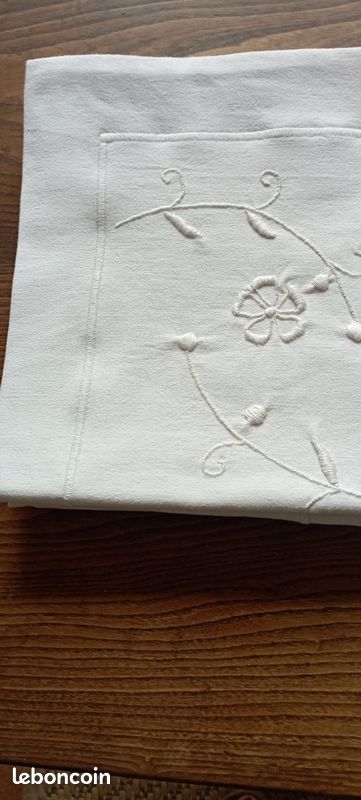 Lot de 2 taies d'oreiller brodées (image 1)