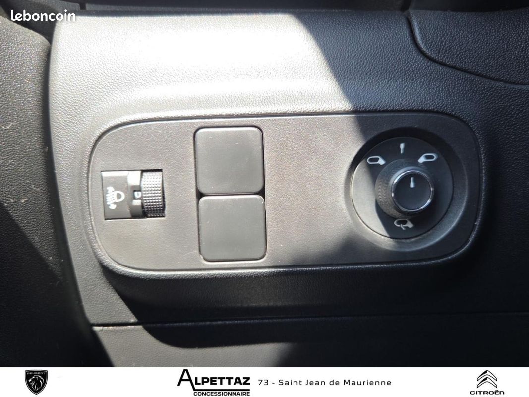 Citroen C3 1.5 BlueHDi 100ch S&S PLUS (image 16)
