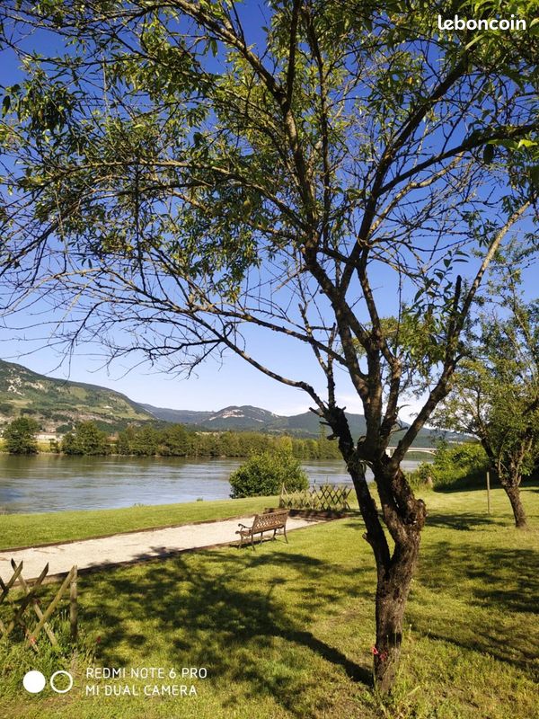 Maison 6 pièces 135 m² · à Bouvesse-Quirieu · 135 m² · 300 000 €