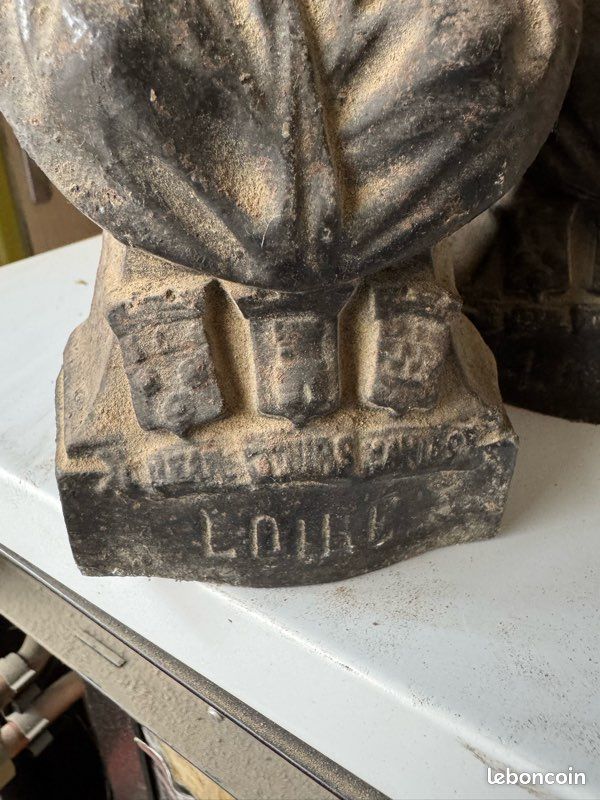 Paire de Chenets en Fonte à l'effigie d'un Mousquetaire - Barrois Antiques