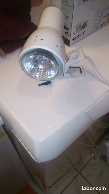 Lampe pince toute neuve dans son emballage (image 3)