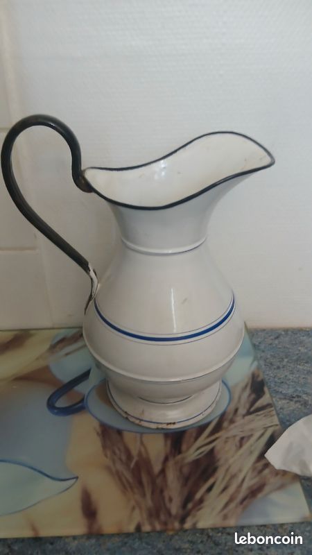 Vend cruche email (image 1)