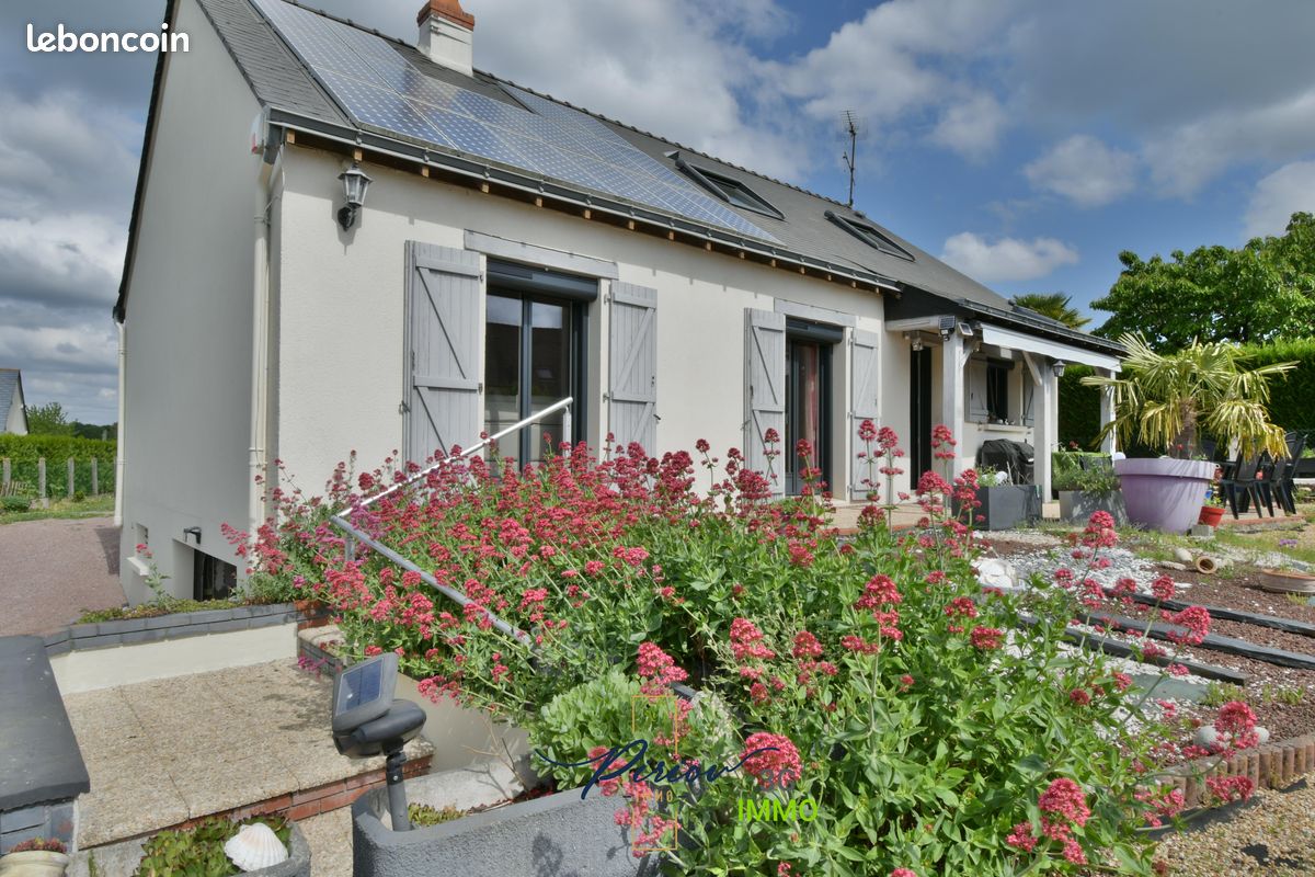 Maison 7 pièces 139 m² · à Distré · 139 m² · 279 300 €