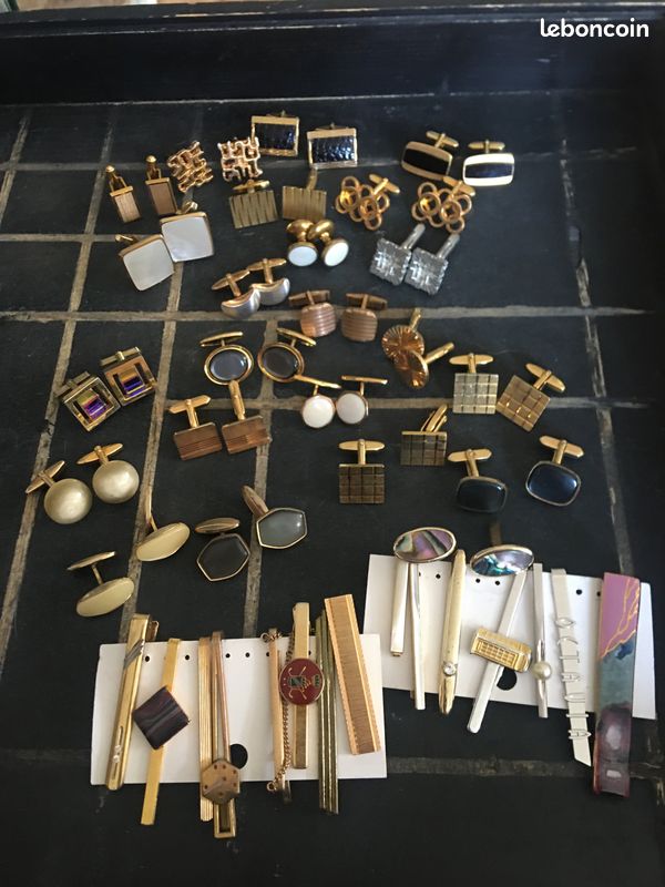 Lot De Boutons De Manchette Anciens Avec Attache-cravate - Pièces Vintage (occasion)