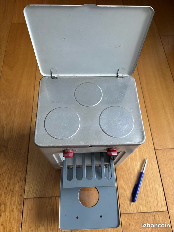 JEP CUISINIERE EN TÔLE BON ETAT D'USAGE Long 23 cm x Larg 16 cm x Haut 16,5 cm EUR 10,00 - FR