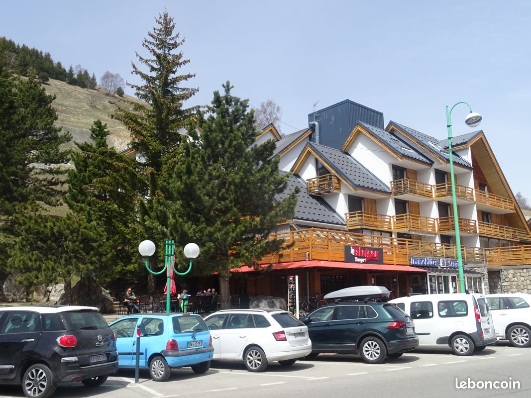 APPARTEMENT A LOUER AU CENTRE Des DEUX ALPES (image 2)