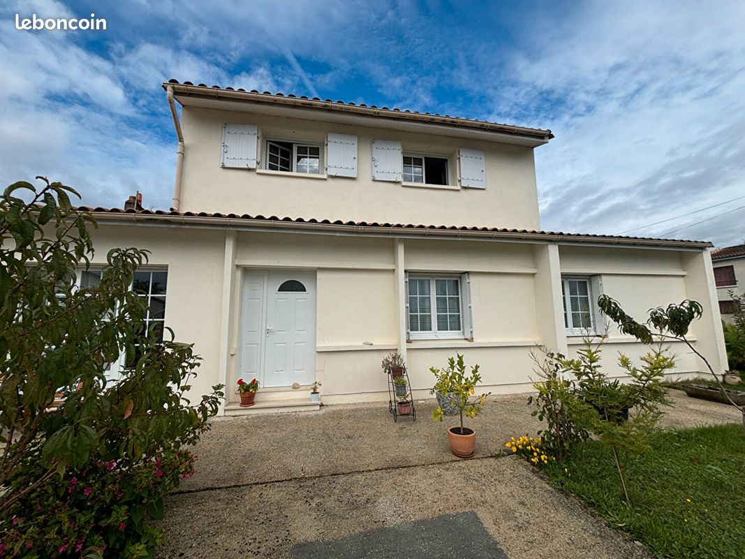 Appartement 2 pièces 27 m² · à Saint-Michel · 27 m² · 600 €/mois