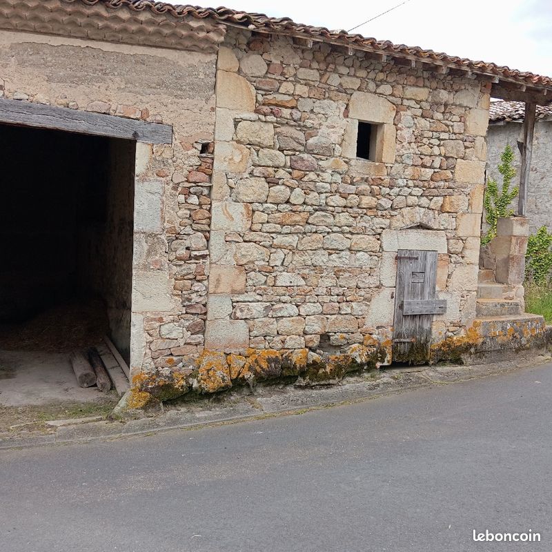 Maison 4 pièces 100 m² · à Bongheat · 100 m² · 23 000 €