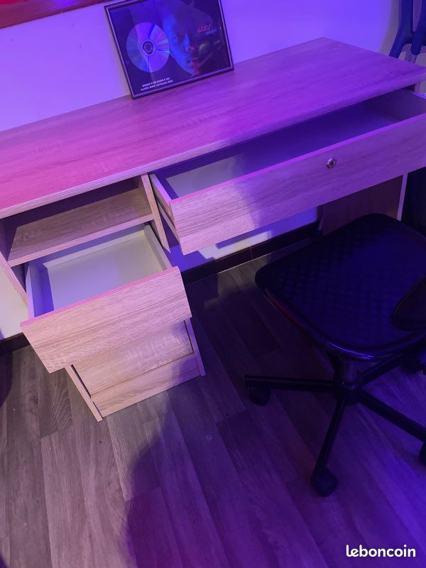 Bureau (image 5)