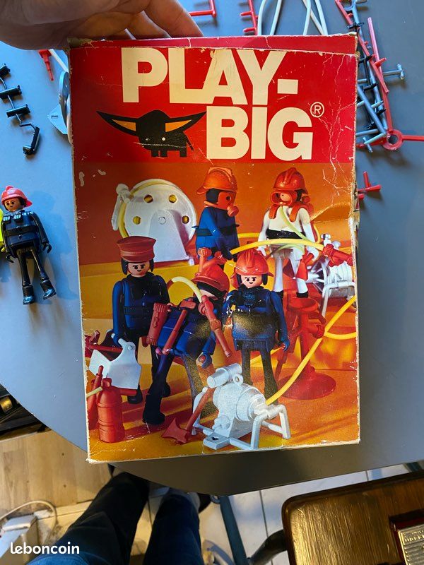 PlayBig 5980 pompiers en boîte. figurines pompe no playmobil jouet vintage
