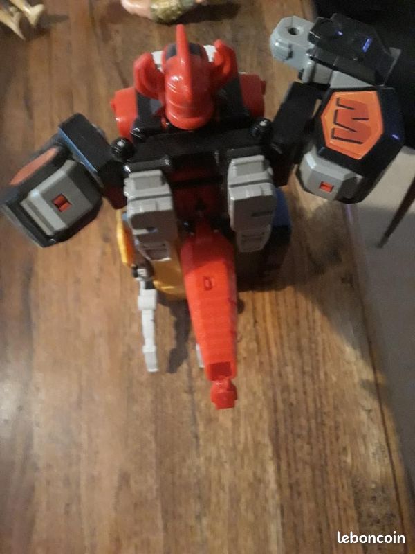 Transformer (image 3)