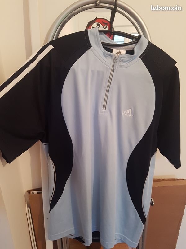 HAut de sport marque Adidas pour squash ou tennis taille L (image 1)