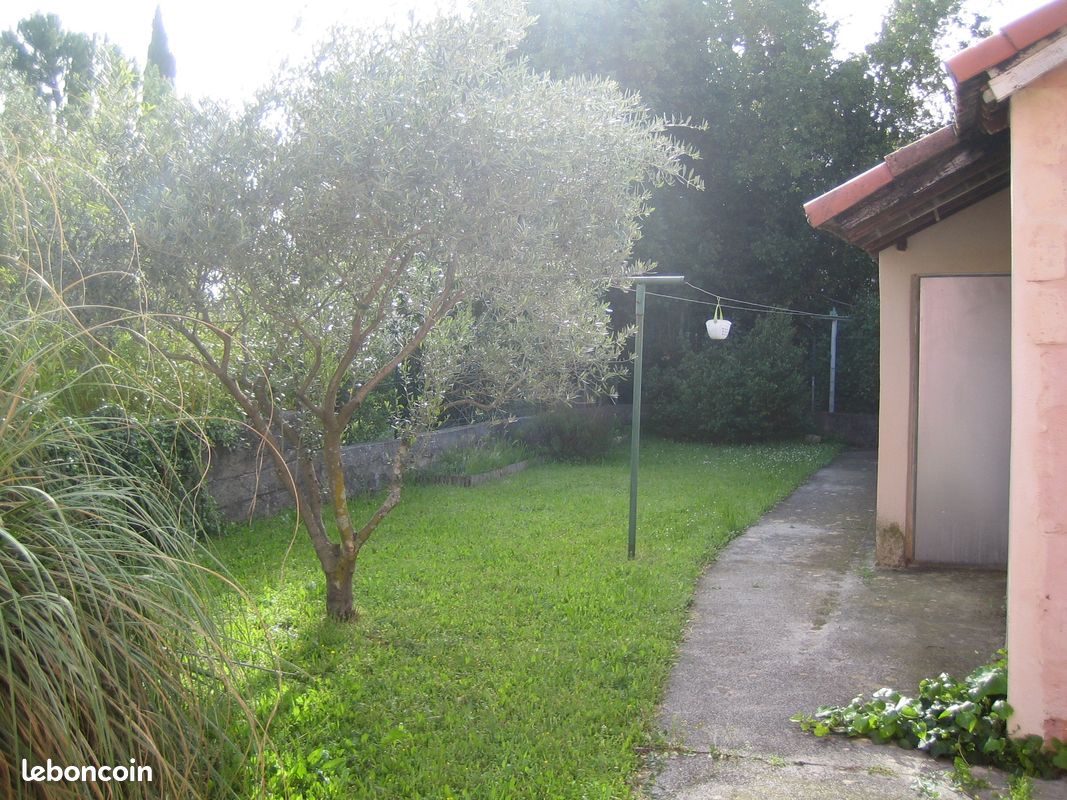 Appartement 3 pièces 60 m² · à Alès · 60 m² · 580 €