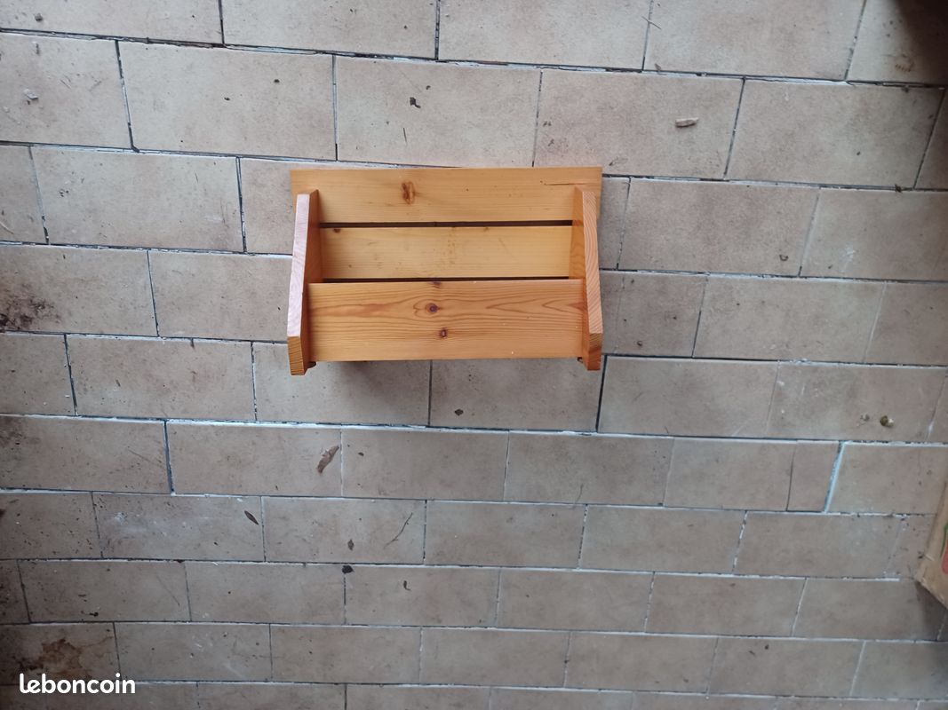 Etagere pin (image 4)