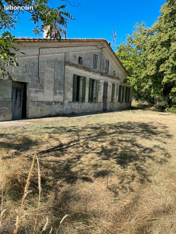 Maison 6 pièces 200 m² · à Abzac · 200 m² · 150 000 €