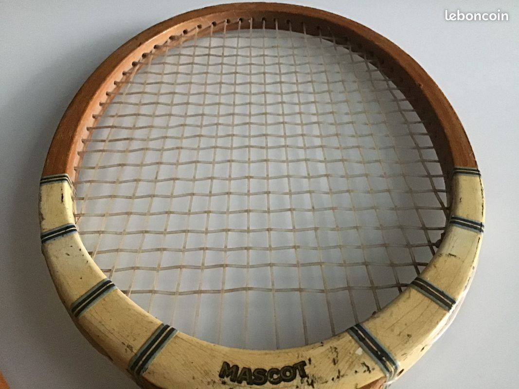 Raquette De Tennis En Bois Pinguin - Vintage - Déco Murale