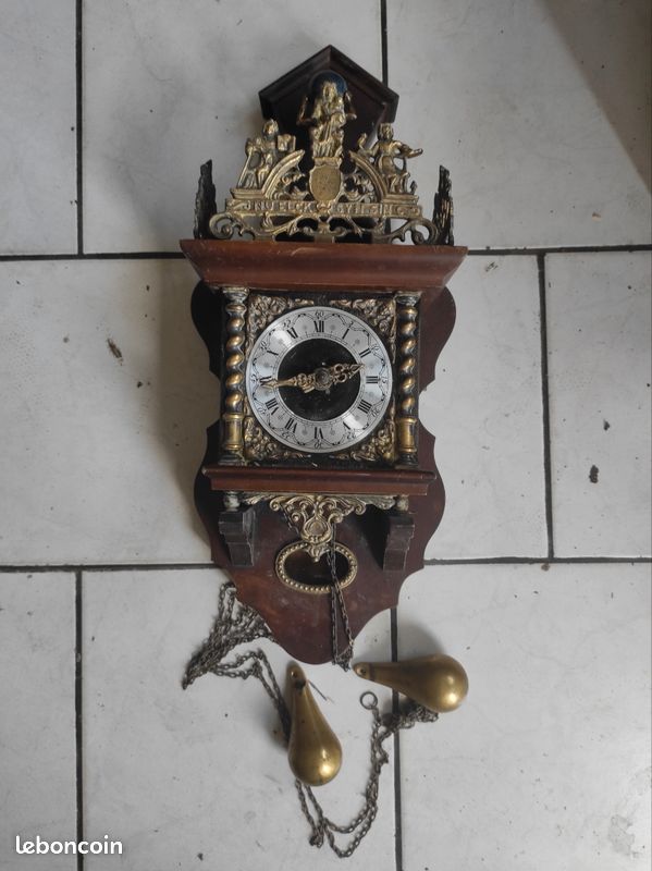 Horloge Murale Année 70 À VENDRE! - FR