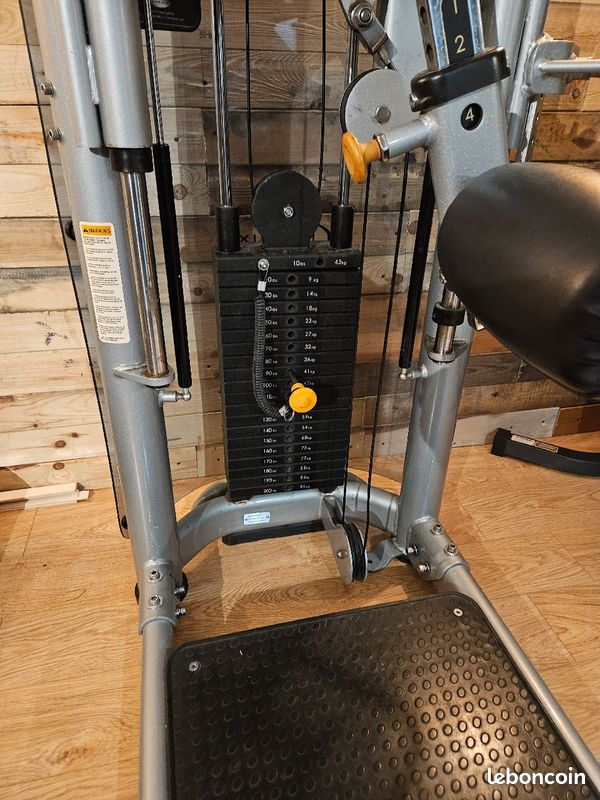 Appareil de musculation professionnel matrix - Sport & Plein air