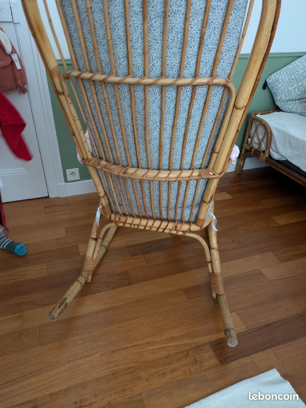 Rocking-chair en rotin (image 3)