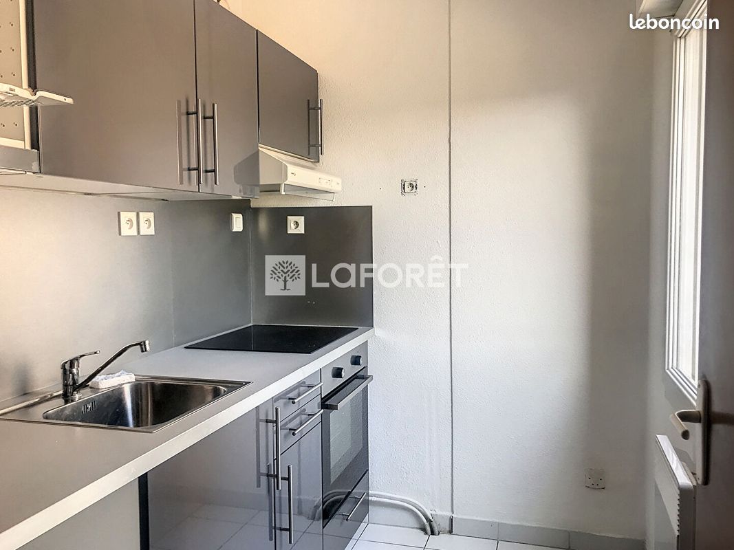 Appartement 2 pièces 38 m² · à Les Angles · 38 m² · 597 €/mois