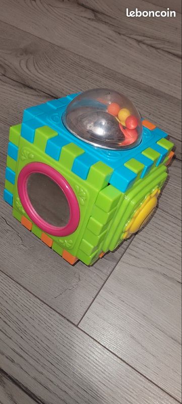 Cube multiactivité jouet (image 1)