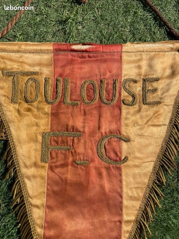Fanion Vintage Toulouse Football Club (TFC) – Avant 2000 – Collection