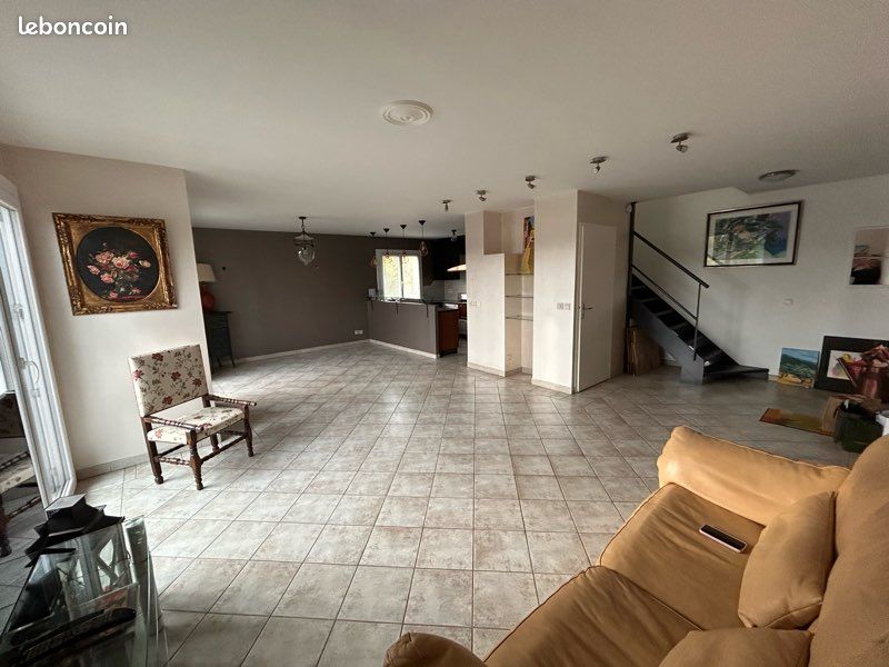 Appartement 7 pièces 132 m² · à Romans-sur-Isère · 132 m² · 255 000 €